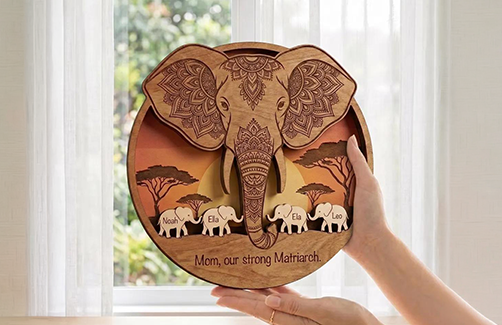 Engraved wooden creations made with the Sculpfun E1